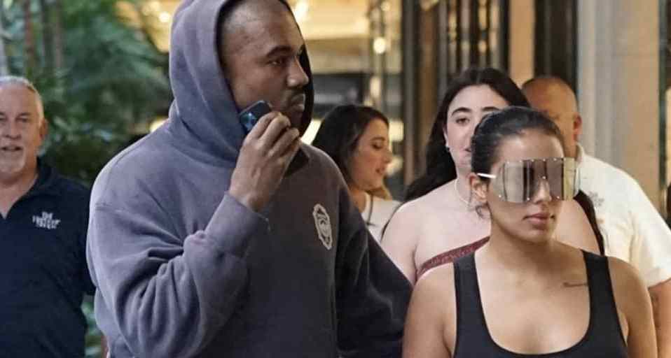 kanye-west-gets-birthday-love-from-chaney-jones-amid-breakup-rumors