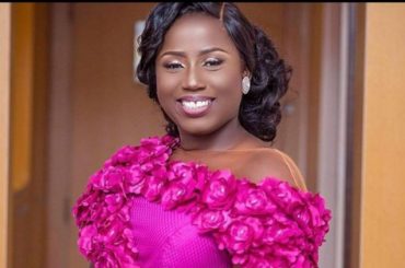 meet-the-beautiful-sisters-of-diana-hamilton-photos